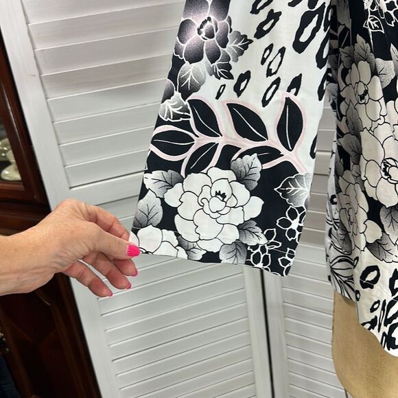Chico's Jacket Size 3 (16) XL Floral Animal Print - Picture 9 of 14
